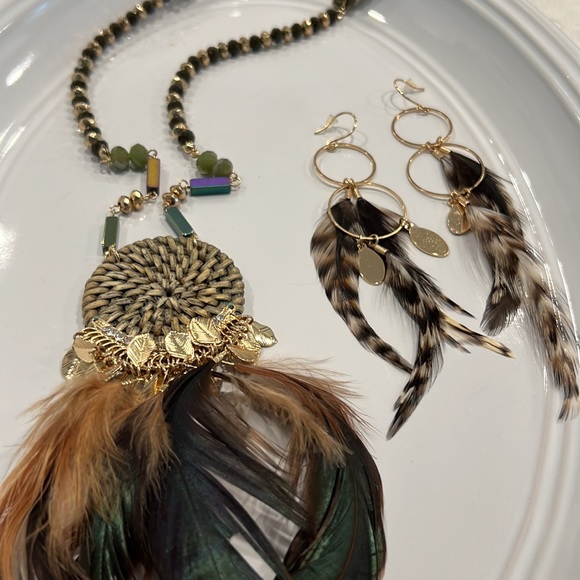 Necklace and earring set - Picture 3 of 4